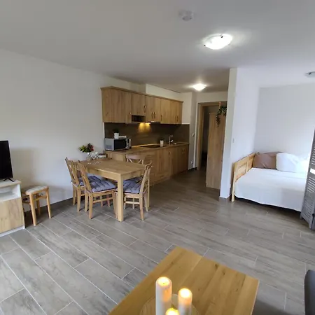 Hojsova Straz Brcalnik Hannzi Appartement